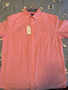 Club Room Men's Button-Down Short Sleeve Shirt in Pink
